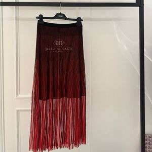🚩steal Balenciaga Black-to-Red Ombre Fringe Maxi Skirt